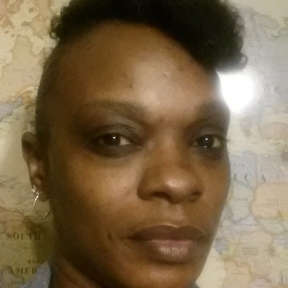 Meet your Posher, Avonelle - Picture 1 of 1